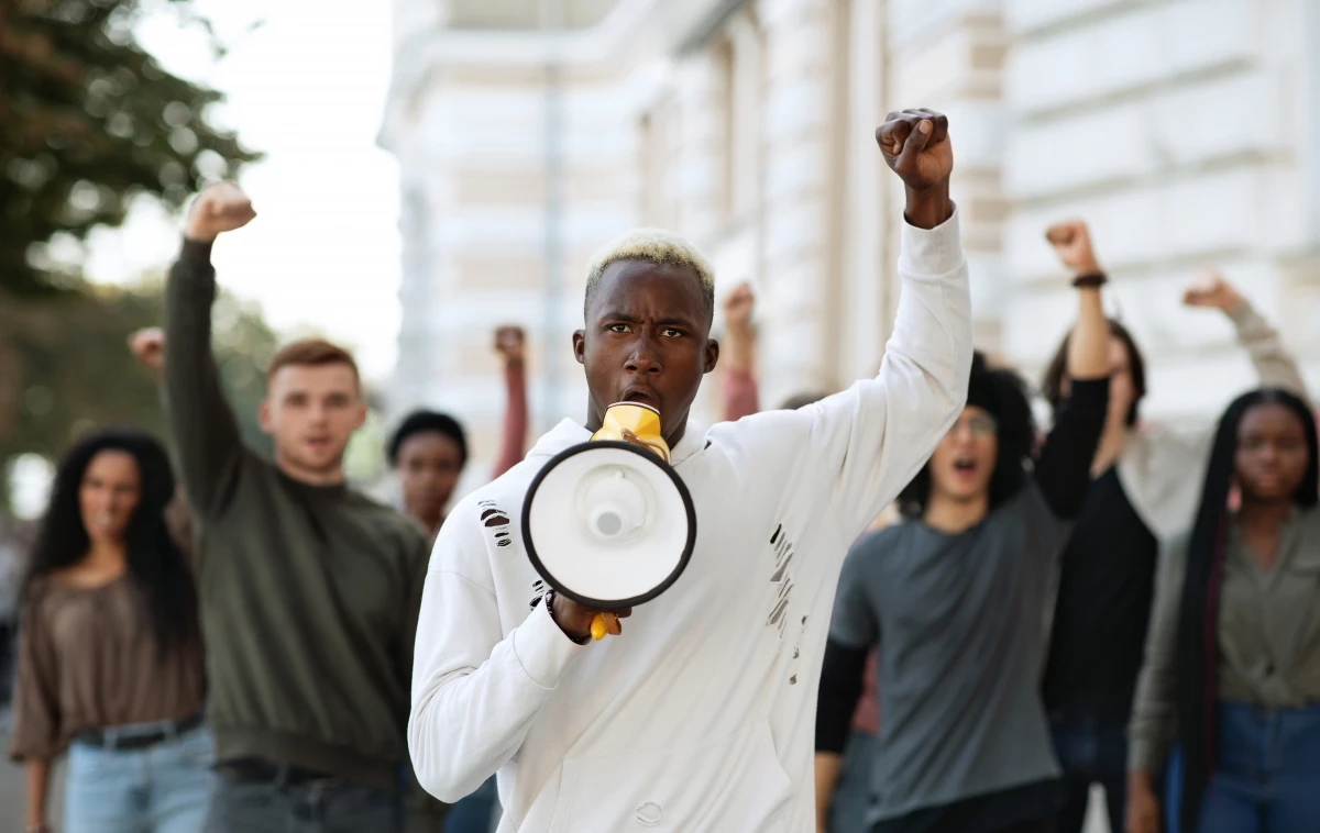 Contestation des augmentations de charges locatives non justifiées : Guide juridique complet